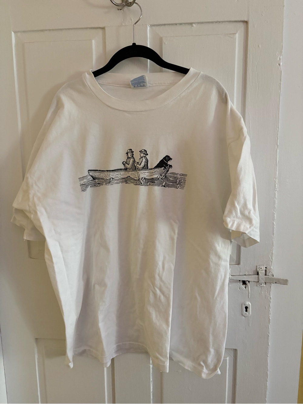 The Black Dog 1995 White Graphic Tee with Canoe Illustration. Rare! Like new!